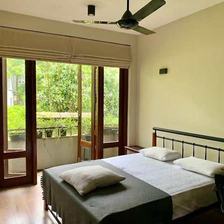 Cozy Luxury Room With Balcony View ! Rajagiriya Extérieur photo