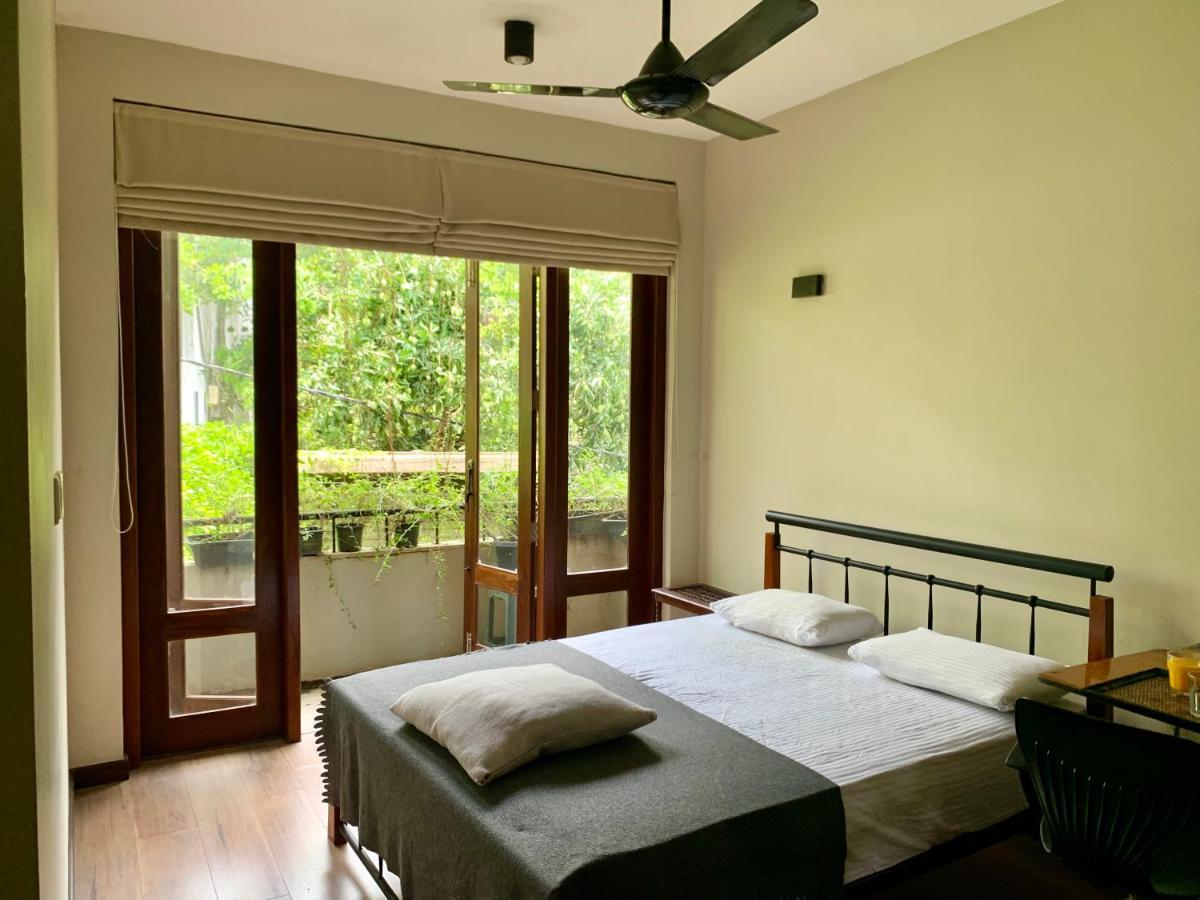 Cozy Luxury Room With Balcony View ! Rajagiriya Extérieur photo